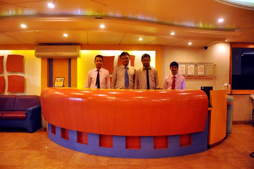 Hotel Evershine Rajkot Exterior foto